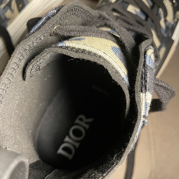 Dior high top sneakers size 43. - Picture 10 of 13